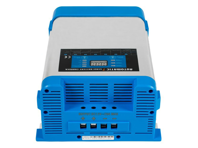 Ładowarka sieciowa 12 V do akumulatorów BC-40 PRO LFP 40A (230V/12V) LCD 7 stopni ładowania   Cena: 779,00 PLN