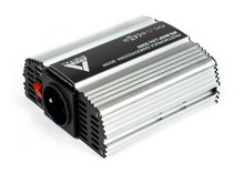Samochodowa przetwornica napięcia 12 VDC / 230 VAC IPS-800P 800W Samochodowa przetwornica napięcia wyposażona we wtyk gniazda zapalniczki do zasilania laptopa oraz innych odbiorników o małej mocy Samochodowa przetwornica napięcia 12 VDC / 230 VAC IPS-800P 800W Samochodowa przetwornica napięcia wyposażona we wtyk gniazda zapalniczki do zasilania laptopa oraz innych odbiorników o małej mocy