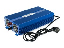 Zasilacz awaryjny UPS-1000SE 12VDC / 230VAC 1000W - ŁADOWANIE 6A - SINUS ECO MODE Zasilacz awaryjny UPS 1000W SINUS ECO MODE z opcją ładowania akumulatora prądem 6A, niski pobór prądu w trybie czuwania 0.15A poprzez automatyczną detekcję podłączenia odbiorników o mocy większej niż 1W. Zasilacz awaryjny UPS-1000SE 12VDC / 230VAC 1000W - ŁADOWANIE 6A - SINUS ECO MODE Zasilacz awaryjny UPS 1000W SINUS ECO MODE z opcją ładowania akumulatora prądem 6A, niski pobór prądu w trybie czuwania 0.15A poprzez automatyczną detekcję podłączenia odbiorników o mocy większej niż 1W.